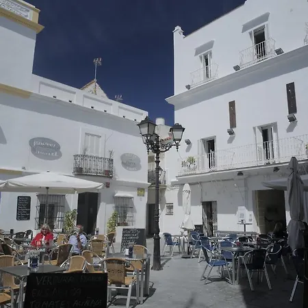 Wake Up In Tarifa Hostel & Restaurant Lounge-3