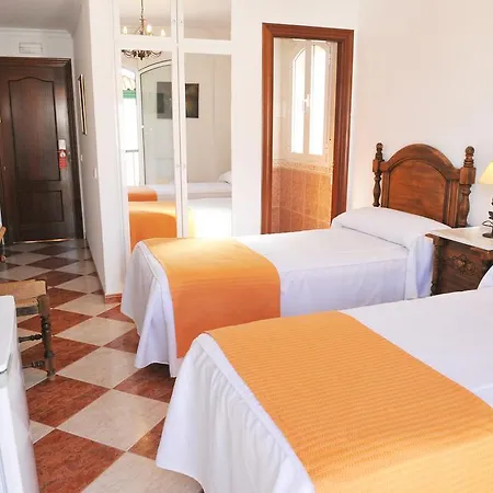 Hostal Puerto Lepe-3