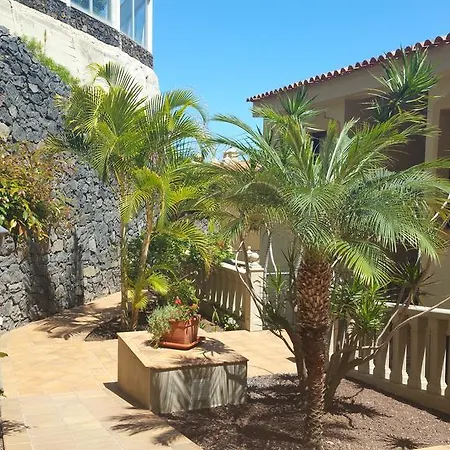 Apartamentos Playa De Los Roques-2