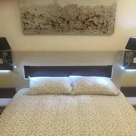 H Central Gran Via Apartments Madrid-3