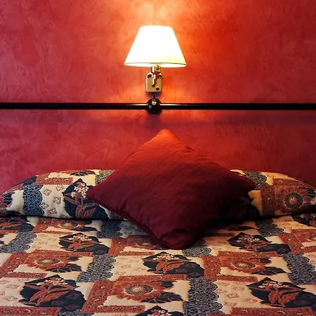 Hotel Lena-2