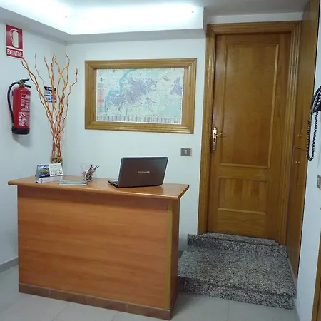 Hostal Residencia Ponte Vella-2