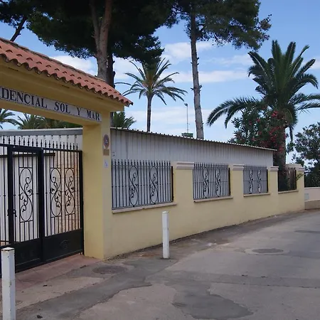 Apartamentos Sol Y Mar-2