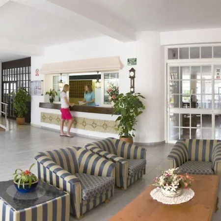 Globales Apartamentos Marina-3