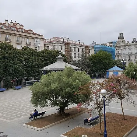 Apartamentos Art Suite Santander-2