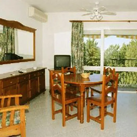 Apartamentos La Fonda-2