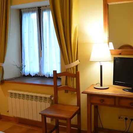 Hostal Revinuesa-3