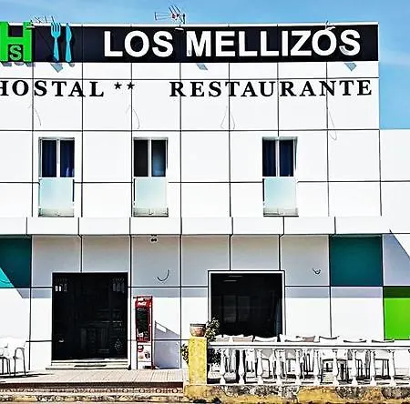 Hostal Restaurante Los Mellizos-3