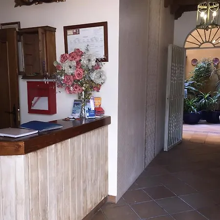 Hostal Lojo-3