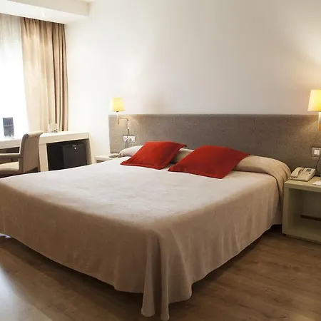 Hotel Condes De Urgel-3