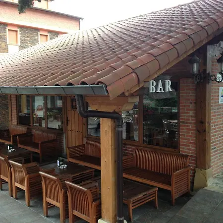 Hosteria San Emeterio-3