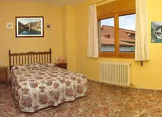 Residencial Los Robles-2