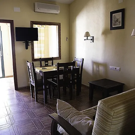 Apartamentos Los Panchos-2