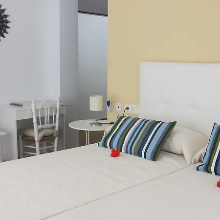 Hostal Onteniente-3