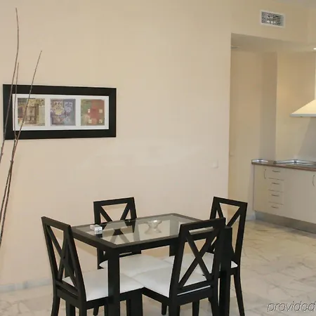 Apartamentos Lux Sevilla Bormujos-3