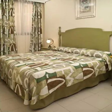Paradise Court Aparthotel-2
