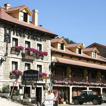 Hosteria Peña Sagra-2
