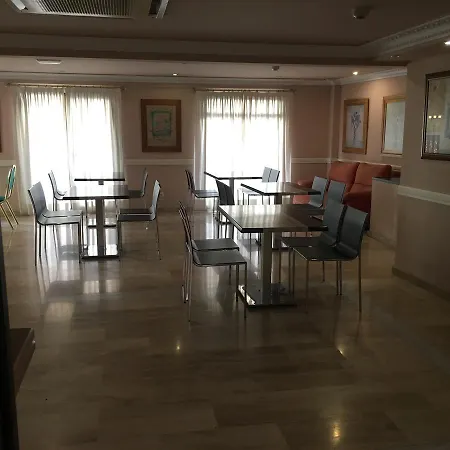 Hotel Avenida Leganes-2