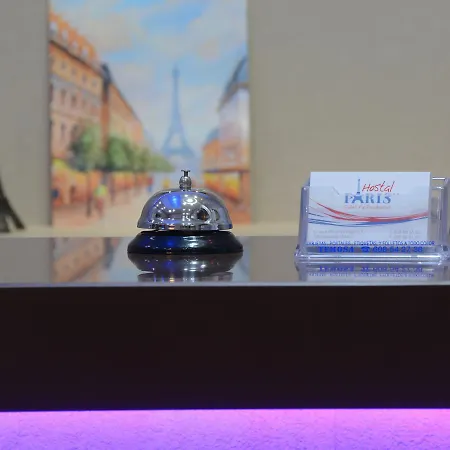 Hostal Paris-2