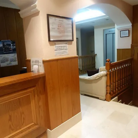 Le Petit Hotel-2
