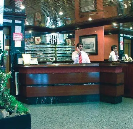 Hotel Leon-2
