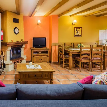 Apartamentos Rurales L´Abiseu-3