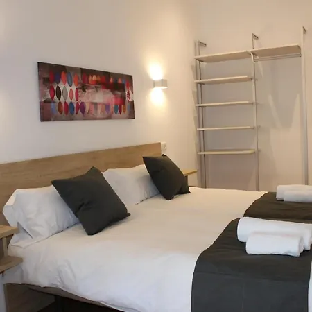 Apartamentos La Luna-3