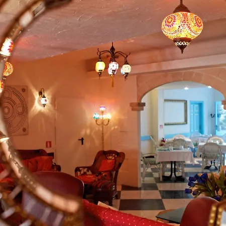 Hostal Paris-2