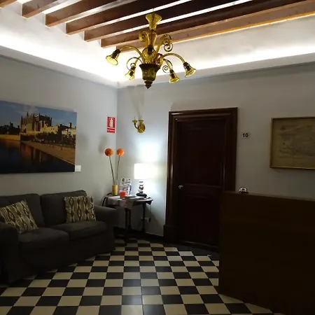 Hostal Ritzi-2