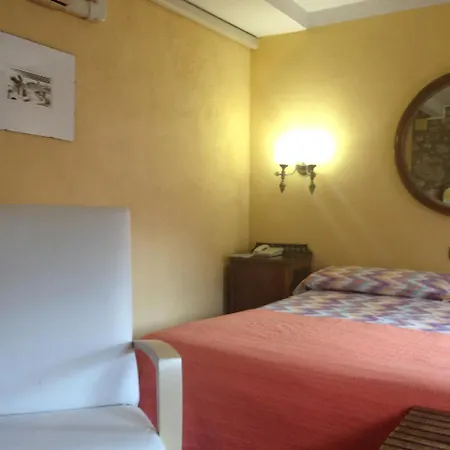 Hotel Fonda Cal Blasi-2