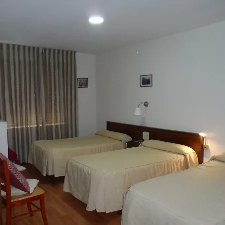 Hostal Coruña-3