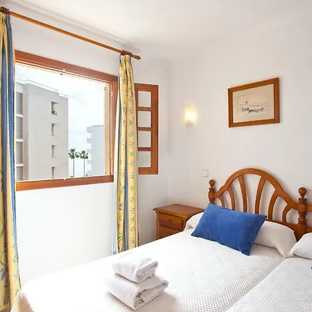 Apartamentos Sol y Mar-3