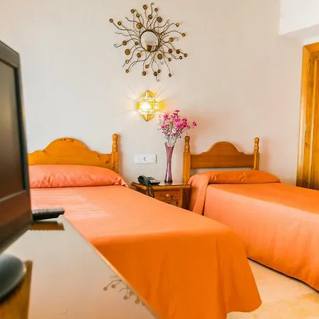 Hotel La Nava-3