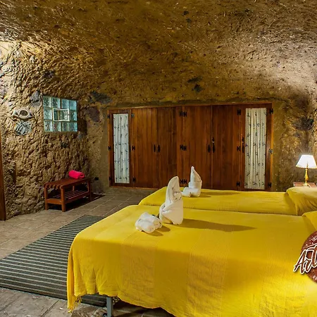 Casa Cueva El Mimo-3