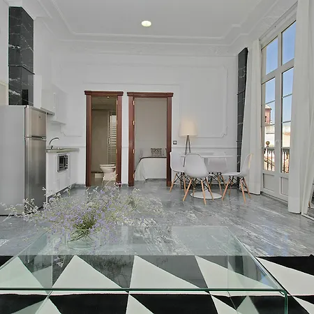 Apartamentos Plaza Constitución - Larios-3