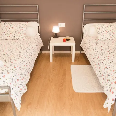 Hostal Five Gates-2