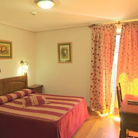Hotel Jacobeo-3