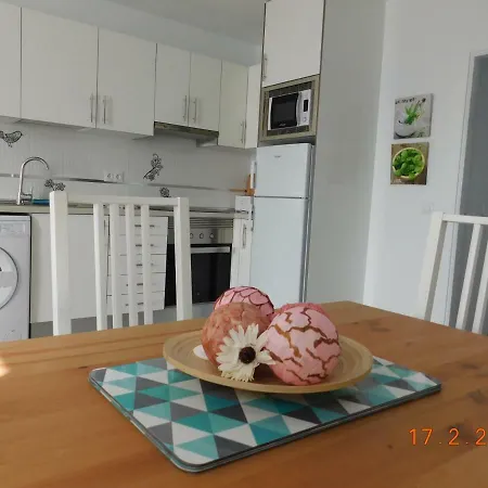 Los Gracioseros Apt 207-2
