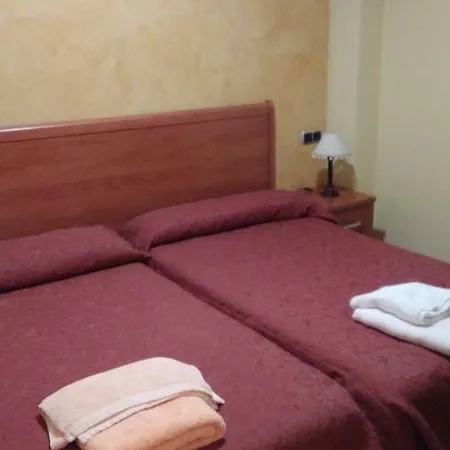 Hostal Puerta del Valle-2
