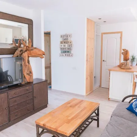 The Ohana Beach Apartment-3