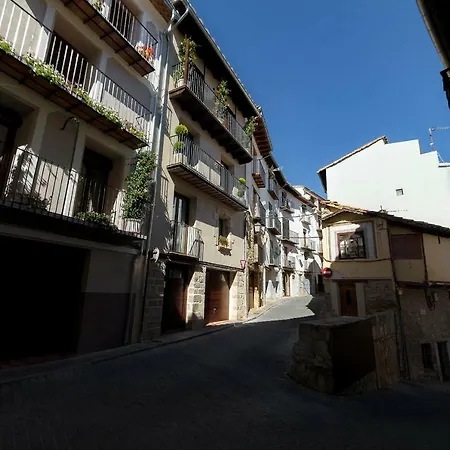Vinatea Suites con jacuzzi privado en el centro de Morella-3