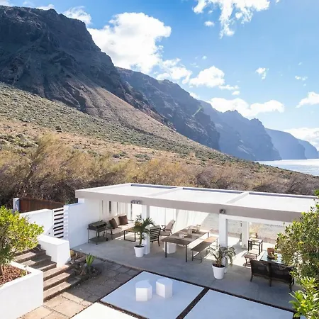 Villa Punta de Teno - Exclusive Sustainable Retreat-3