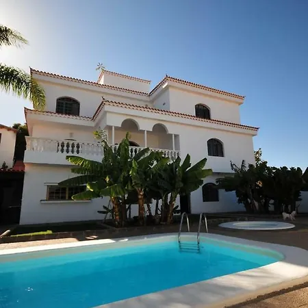 Villa Carolina With Private Heated Pool-3