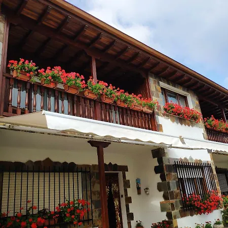 Apartamentos El Calleju-3