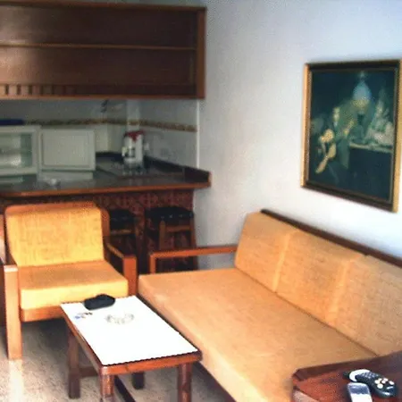 Apartamentos Caroni-3
