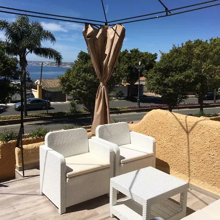 Beach Bungalow Port,Free Parking-2