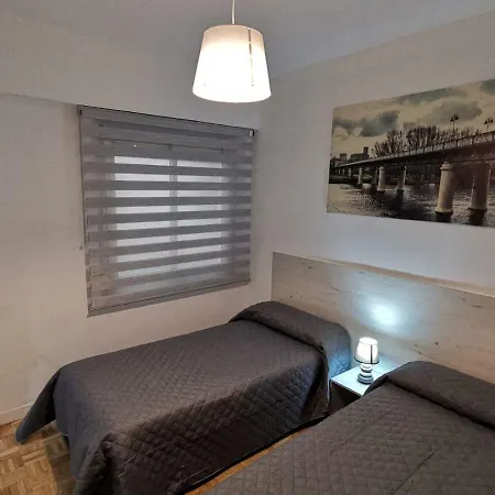 Apartamentos Avenida de La Paz-3