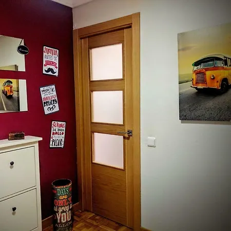 A pocos minutos del centro con PARKING GRATIS en el edificio Nº REGISTRO Vu-74-3