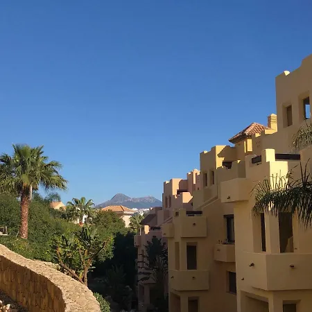 Duquesa Village (La Casa del Loonos)-2