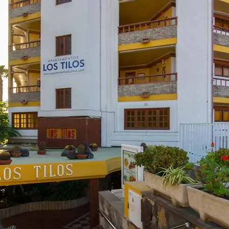 Apartamentos Los Tilos-3